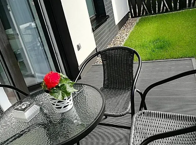 Centrum Dorzecze Legnickiej Apartment